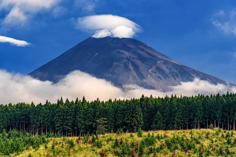 山地からチラ見え富士