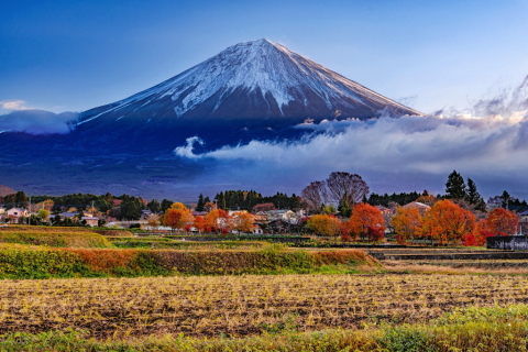 里山から化粧直しの富士