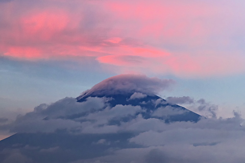 思いがけず夕焼け富士