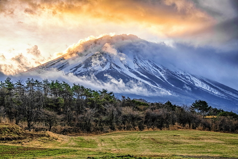 天気崩れる前の富士山
