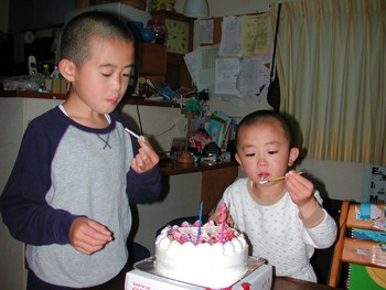 ８歳