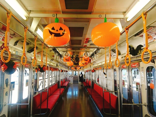 ハロウィン電車 ＆ ハートリング～♡
