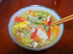 野菜たっぷり塩ラーメン