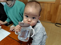 1歳のお祝いおめでとうございます（背負い一升餅ご持参で）