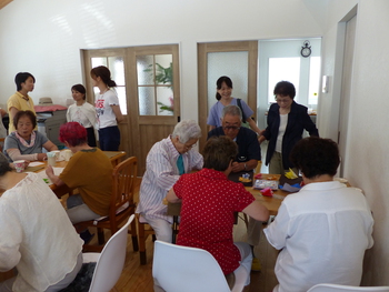 ふれあいカフェ（認知症カフェ）開催日変更しました。
