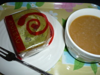 ロールケーキ～♪