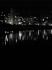 狩野川灯ろう流し見てます