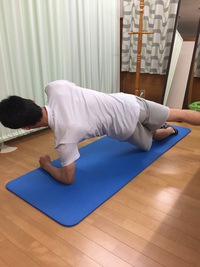 社会人の野球選手の体幹&ストレッチ 2018/04/26 10:18:35
