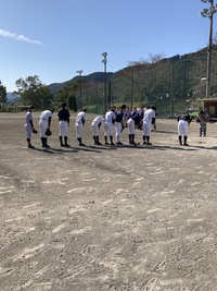 富士ベースボールアカデミー初めて対外試合を行いました 2021/11/02 12:15:50
