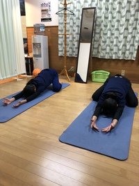 陸上女子のストレッチ&体幹トレーニング 2020/02/24 12:53:11
