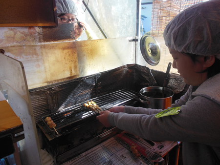 「小６限定 第６回　焼き鳥屋体験・あんたも大将　!!」（２日目）　で～す　!!