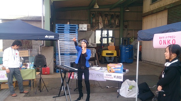 あんとさん祭りで、CHISEさんのライブ～♪
