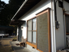 垂木の塗装、窓枠木部の塗装