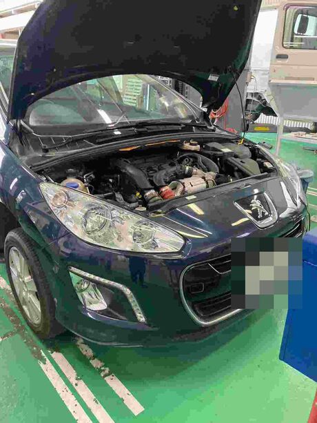 H25　プジョー　308　エンジン廻り異音
