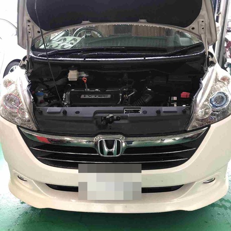 Ｈ18　ホンダ　ステップＷ　オイル漏れ、始動時異音修理（スプールバルブ、オートテンショナー）