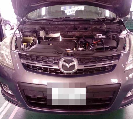 H18 マツダ　MPV　バッテリー、オルタネータ交換