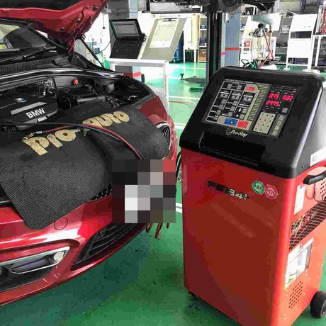 H28　BMW　2シリーズ　リヤバンパー板金修理、エアコン不調