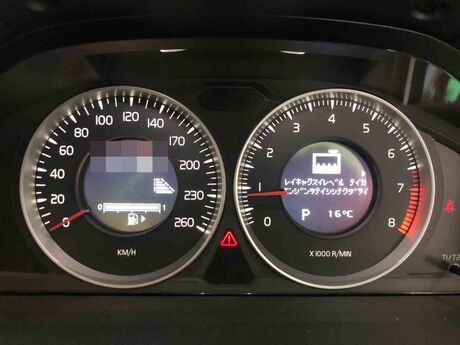 H23　ボルボ　V60　走行異音（エンジンマウント）、ベルト異音、サーモスタット交換