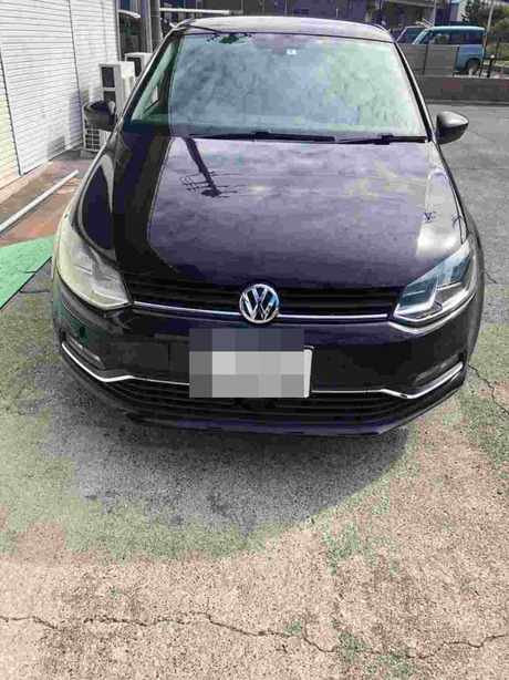 H28　フォルクスワーゲン　ＶＷポロ　右ヘッドライト曇り