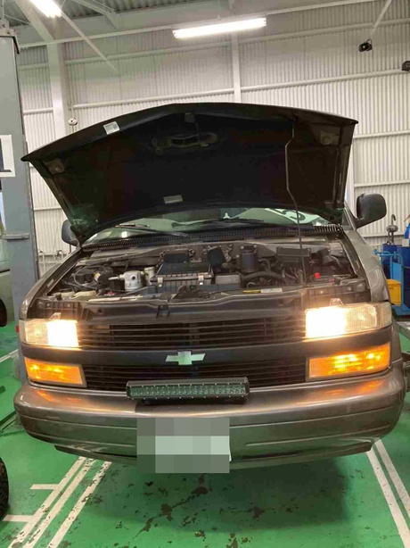 H12　シボレーアストロ　車検整備（ヘッドライト球、ブレーキパッド、ブレーキシュー、プラグ、ホイールシリンダー）