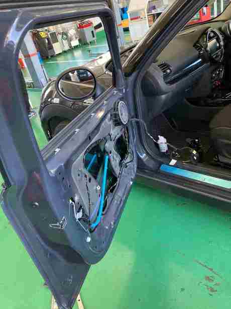 Ｈ28　BMW　MINI　パワーウインドウ作動不良