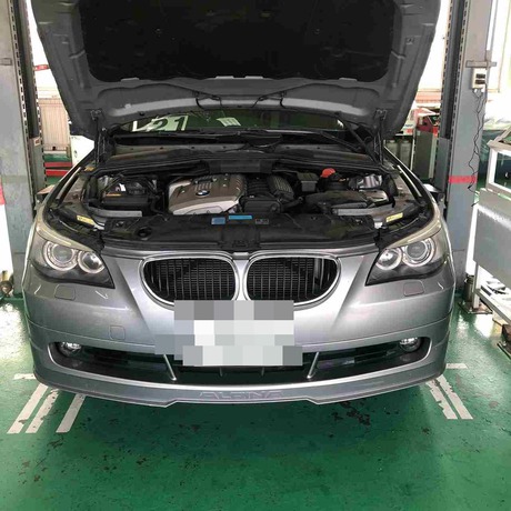 H17　ＢＭＷ　525i　パワステオイル漏れ修理