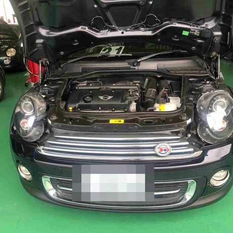 H24　ＢＭＷ　ＭＩＮＩ　1年点検（ショックアブソーバ、カウルカバー、Ｏ2センサー）