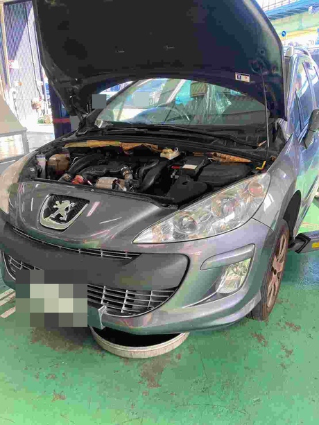 Ｈ22　プジョー308　エンジン不調、水漏れ、ブレーキローター、パッド磨耗修理
