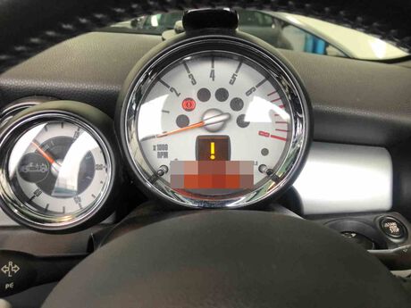 H２１　BMW　MINI　警告灯点灯、オルタネータ不良、オイルレベルゲージ破損