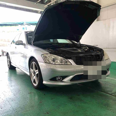 H19　メルセデスベンツ　Ｓ350　空気が漏れるような音がする