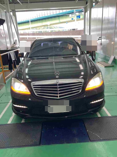 H19 メルセデスベンツ　Ｓ550　オーバーヒート、冷却水の補充の警告灯、マウント交換