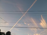 飛行機雲 2016/10/18 22:55:09
