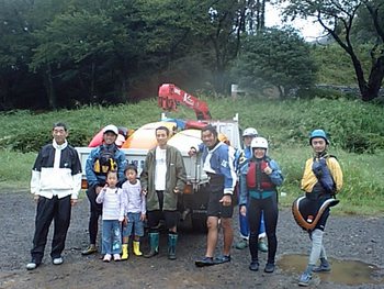 雨の川下りも楽しいよ