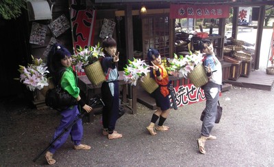 お客さん、レイヤーさん、女将も楽しそう!!!