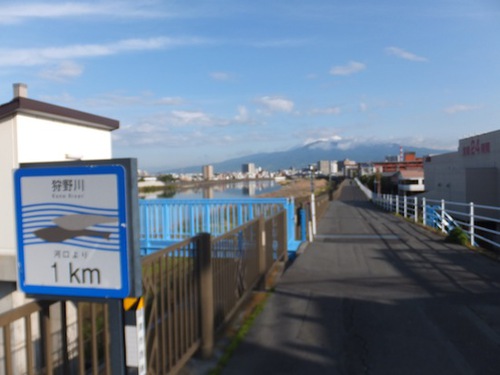 今朝の富士山方向