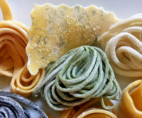 国産のグリーンアスパラのストラッチ（自家製手打ちパスタ）～♪
