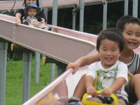 ☂⇒☀　　遠足：ヤクルト工場＆運動公園