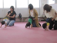 ルミ子先生の1さい親子体操