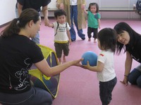 ルミ子先生の1さい親子体操