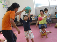 【たっち】・・・直子先生の親子体操！！