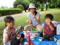 ☂⇒☀　　遠足：ヤクルト工場＆運動公園