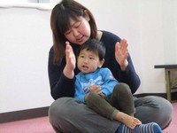 【たっち】・・・ルミ子先生の親子体操！！