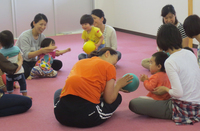 たっちのルミ子先生　⇒　親子体操！！