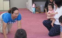 【たっち】・・・ルミ子先生の親子体操！！