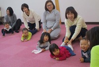 【たっち】・・・ルミ子先生の親子体操！！