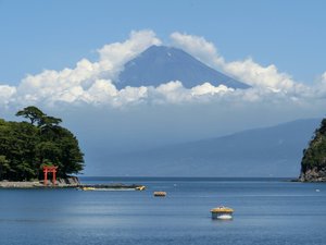 西伊豆戸田からの今日の富士山です