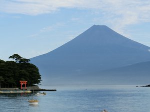 西伊豆戸田港から今日の富士山