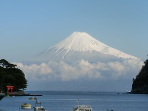 戸田港からの今日の富士山