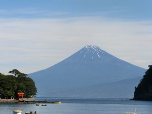 西伊豆戸田からの今日の富士山です。