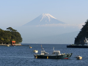 今日の富士山（戸田港〉